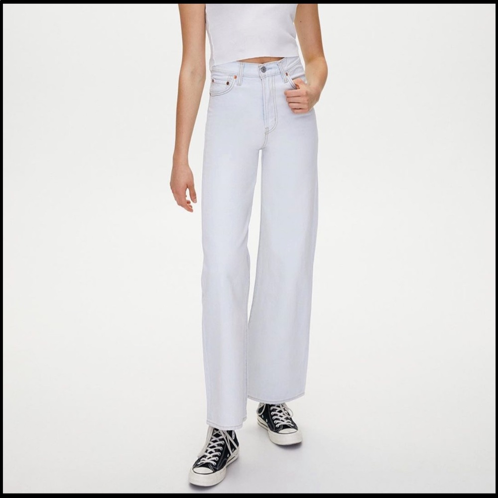 Levis wide leg ribcage BNWT